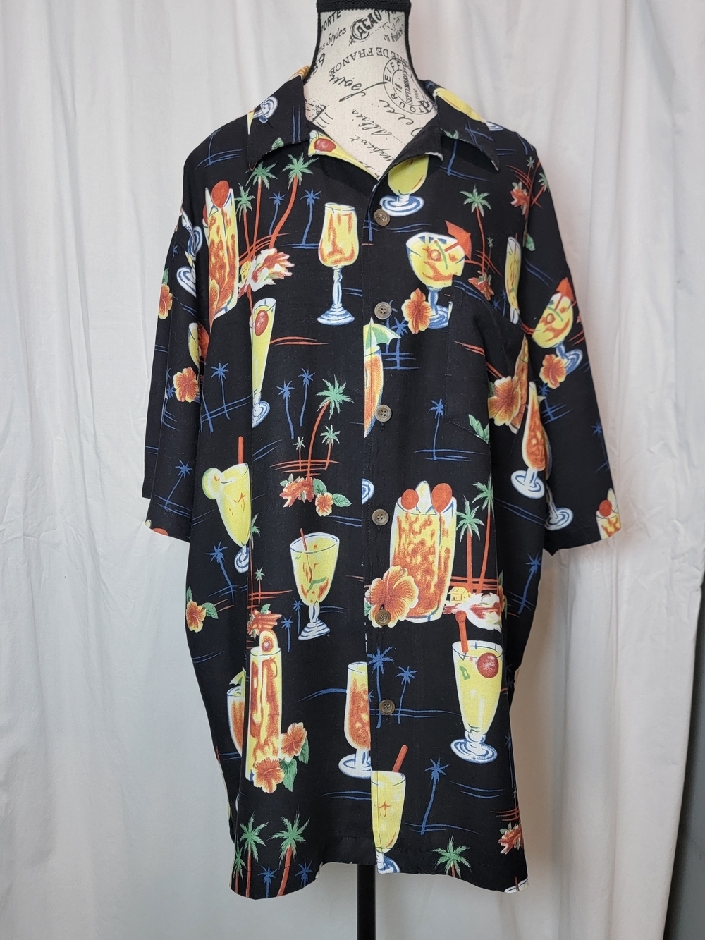 Pacific & Co. Vintage Cocktail Motif Button Down Shirt